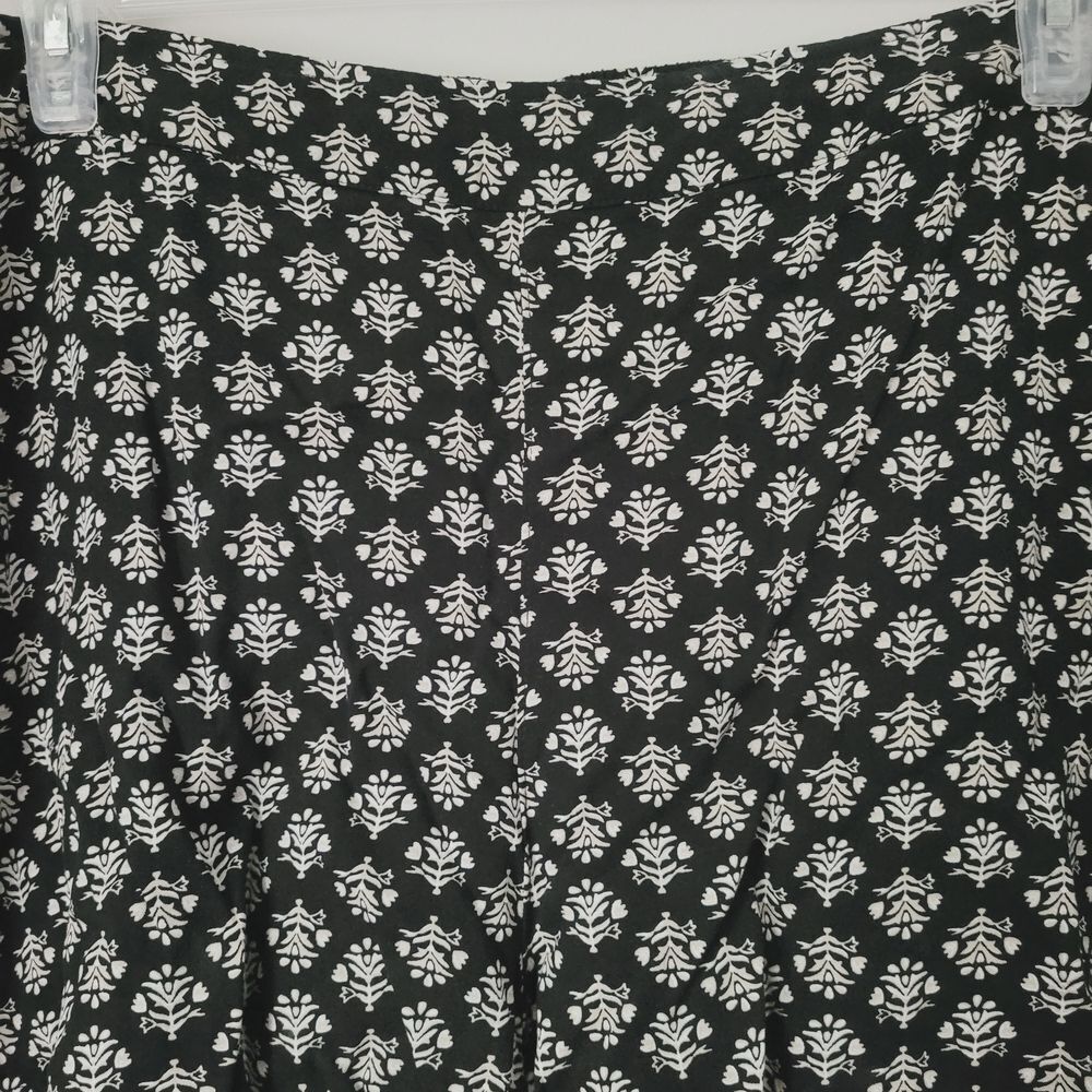 Old Navy Printed Pull On Shorts Size 2X - Picture 6 of 8
